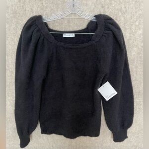 89th & Madison Womens sweater medium fuzzy soft long sleeve NWT